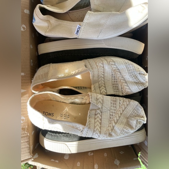 Toms Women's Colorful Flats Collection - Picture 10 of 12